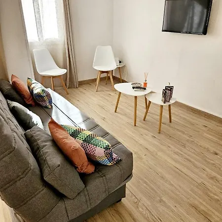 Familiar En Triana Appartement